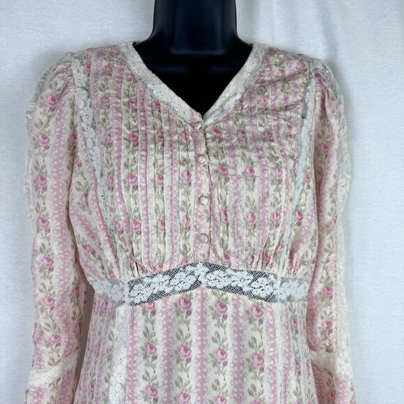 Love Shack Fancy LSF Pirelle Pink Floral Silk Lace Ruffle Mini Dress Size 6 - Picture 4 of 12